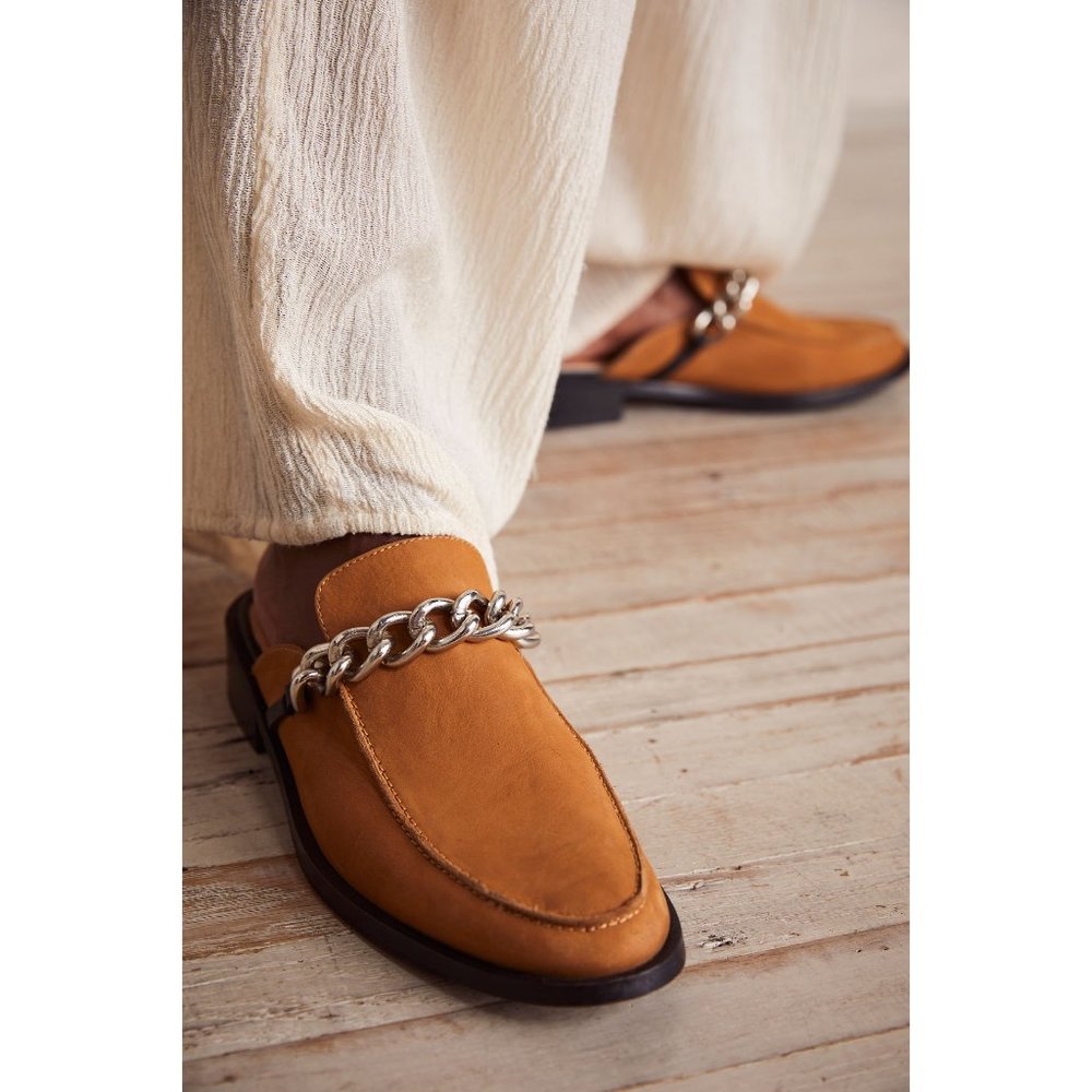 FREE PEOPLE Vida Mules / Peanut Butter